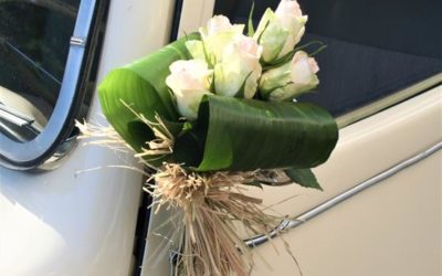 Décorer les poignées de porte de sa voiture de mariage