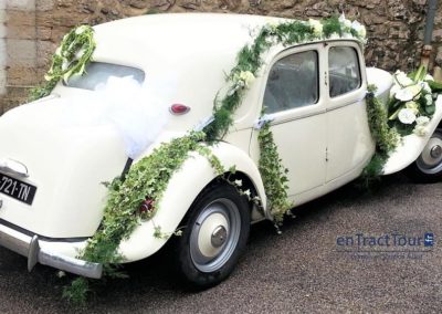 Décoration voiture mariage parebrise